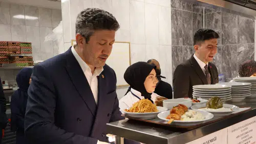 Güneysu’da KYK Kız Öğrenci Yurdu’nda İftar Programı Düzenlendi