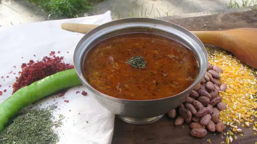 Rize Mutfağının Şifa Kaynağı: Karalahana Çorbası