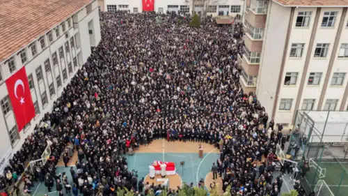 Öğretmen Fatma Nur Çelik son yolculuğuna uğurlandı