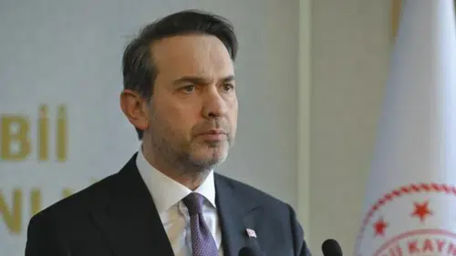 Bakan Bayraktar: Enerjide dışa bağımlılığı azaltmak için aramalar sürecek