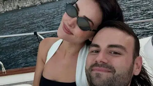 Esra Bilgiç ile Faruk Sabancı’dan Romantik Paylaşım: Aşk Tam Gaz Devam