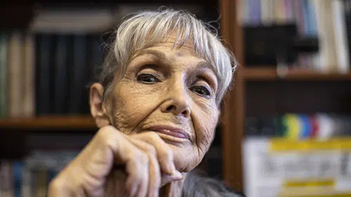 Suna Selen Kaç Yaşında, Nereli? Eşleri, Çocukları ve Hayatı