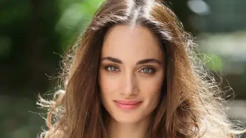 Aniesi Kimdir? Gerçek Adı Ne, Kaç Yaşında, Sevgilisi Var mı?