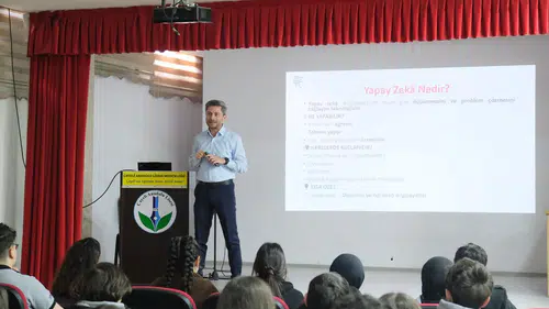 Yapay Zeka ile İçerik Üretimi Eğitimi Çayeli'nde Düzenlendi