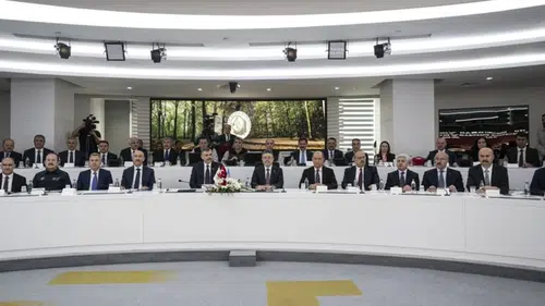 Valiler, Ankara'da Yangın Sorunlarını Ele Almak Üzere Bir Araya Geldi