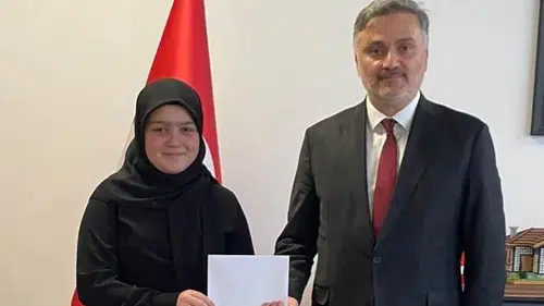 Ortahisar’da İstiklal Marşı ve Mehmet Akif Ersoy Anısına Şiir Yarışması Düzenlendi