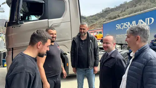 Hopa Kaymakamı Arslantürk Sanayi Esnafıyla Buluştu