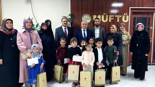 Palandöken’de Miniklerden Hadis Ezberleme Programı