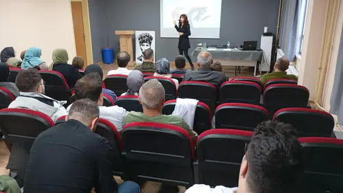 Ortahisar'da Velilere Sağlıklı Beslenme Eğitimi Verildi