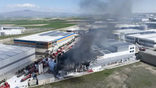 Sincan OSB'deki Boya Fabrikasında Yangın Paniği!