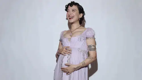 Melike Şahin Bebek Bekliyor! Hamilelik Detayları ve Cinsiyeti Hakkında Son Gelişmeler