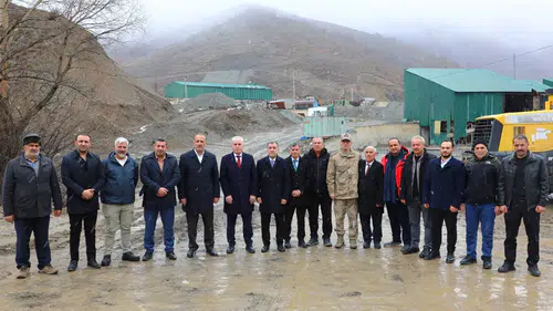Başkan Memiş’ten Kop Köyü’ndeki Krom Zenginleştirme Tesisine Ziyaret