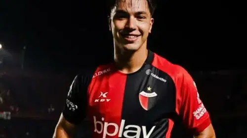 Futbol Dünyasında Şok: 23 Yaşındaki Yıldız, Lagos'taki Aşkını ve Kendisini Cesurca Duyurdu!