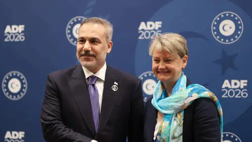 Dışişleri Bakanı Hakan Fidan, İngiltere Dışişleri Bakanı Cooper ile Önemli Bir Görüşme Gerçekleştirdi