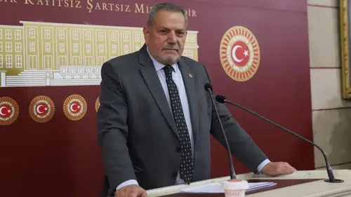 TIR Sürücülerinin Park Sorunu TBMM'de Gündeme Geldi: Altyapı Yetersiz