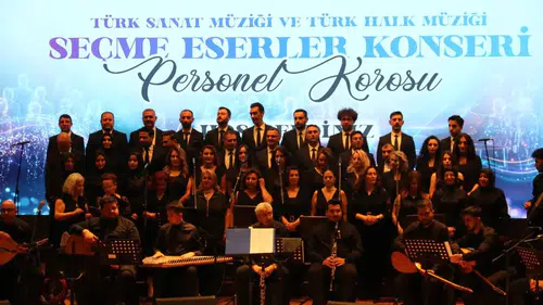 İnönü Üniversitesi Korosu'ndan Türk Müziği Konseri: Geleneksel Eserlerle Dolu Bir Gece!