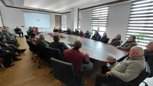 Yomra’da Üreticilere BKÜ Eğitimi ve Kahverengi Kokarca Mücadelesi Anlatıldı