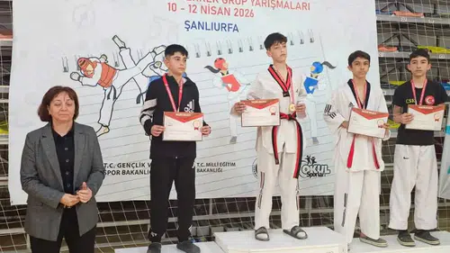 Şanlıurfa'da Genç Tekvandocular Zirveye Oynaşarak Damga Vurdu