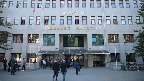 Manavgat'ta Yolsuzluk İddiaları Derinleşiyor: 21 Kişi Gözaltında