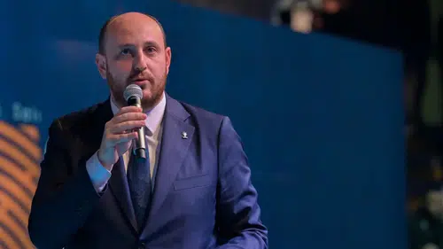 Büyükgümüş'ten Salonlar Dolu Değil İddialarına Cevap Geldi!