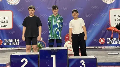 Zahid Göktürk Mengen Rekor Kırarak Türkiye Şampiyonu Oldu