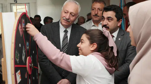 Bayburt Özel Eğitim Uygulama Okulu’nda 4006 TÜBİTAK Bilim Fuarı Düzenlendi