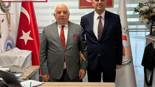 MHP Trabzon İl Başkanı Tolgay Sivrikaya Şehit Aileleriyle Bayramlaştı
