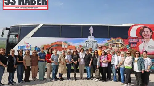 Başkan Ünlüce, Tarih Işığında Kadınları Yola Çıkardı