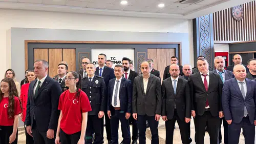 İyidere’de 19 Mayıs Coşkusu Salona Sığmadı