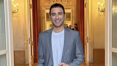 Seçkin Özdemir'in Yeni İmajı ve Projeleriyle İlgili Tüm Detaylar!