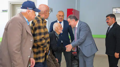 Bayburt Valisi Mustafa Eldivan Huzurevi Sakinleriyle Bayramlaştı