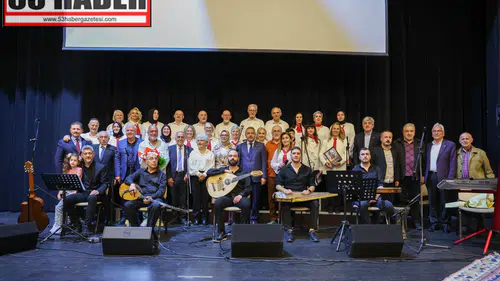 Rize’de Kültür ve Müzik Dolu Gece: Rize Lisesi Mezunları Konserde Buluştu