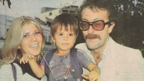 Cem Karaca'nın Oğlu Mehmet Emrah Karaca: Mesleği, Yaşı ve Özel Hayatıyla İlgili Detaylar