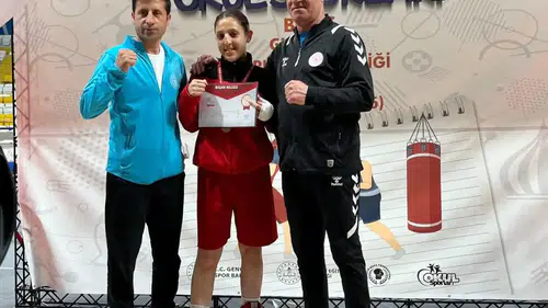Karslı Boksör Ebrar Kavak, Türkiye Şampiyonu Unvanını Kazandı!