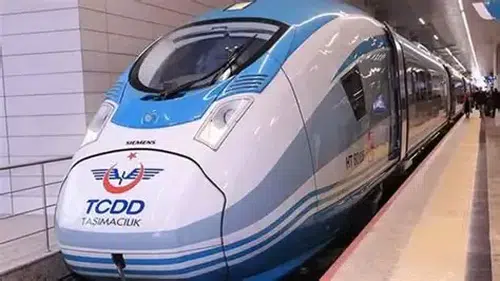 Herkes Bindi, Erzurum Peronda Kaldı: Doğu’ya Hızlı Tren Ne Zaman Gelecek?