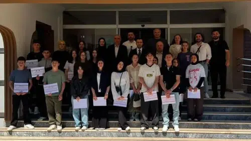 Kalkandere'de Eğitimde Başarı Gösteren Öğrencilere Ödül Töreni Düzenlendi