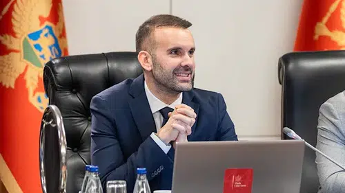 Spajic: Karadağ’dan 1 milyar euroluk otoyol yatırımı