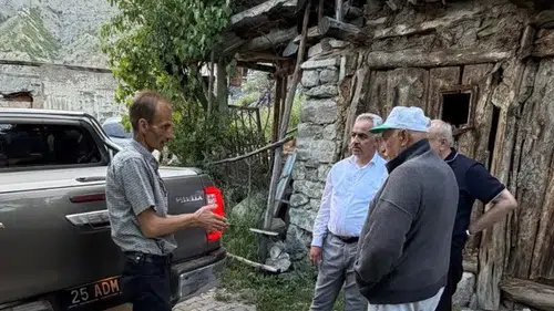 Oltu Belediyesi Kayaaltı Mahallesi’nde Selin İzlerini Silmek İçin Sahada