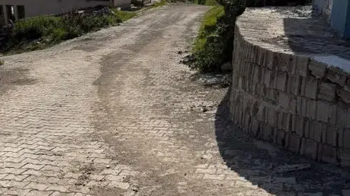 Oltu Belediyesi Güryaprak Mahallesi’nde Kilit Parke Çalışmalarını İnceledi