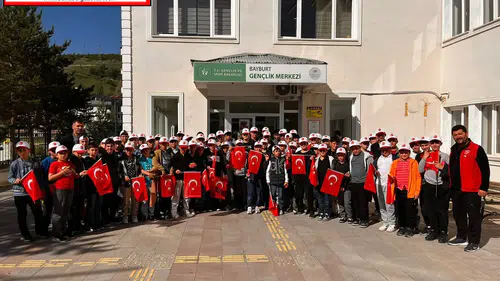 Bayburt Gençlik Merkezi’nde Milli Maç Heyecanı Gençlerle Birlikte Yaşandı
