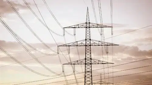 Çin’in kuzeydoğusundaki ilk güneş enerjisi santrali elektrik üretimine başladı
