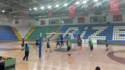 Rize'de Voleybol Müsabakaları Rekor Katılımla Gerçekleşti!