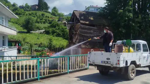Arhavi’de Larva İlaçlama Çalışmaları Aralıksız Sürüyor