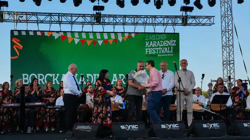 Borçka Belediyesi Kadın Korosu Bursa’da Büyük Beğeni Topladı