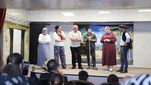 Of’ta Öğretmenler Sahneye Çıktı: Bir Yol Hikayesi Büyük Beğeni Topladı