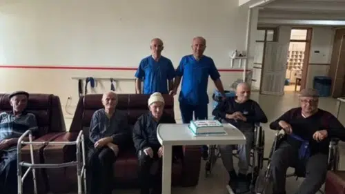 Trabzon Huzurevi’nde Babalar Günü Coşkusu: Büyükler Unutulmadı