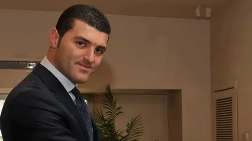 Emir Sarıgül: Yaşı ve Kökeni ile Merak Edilen İsim!
