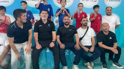 Ankara'da Erzurumlu Sporculardan Madalya Yağmuru: 9 Dereceyle Büyük Başarı