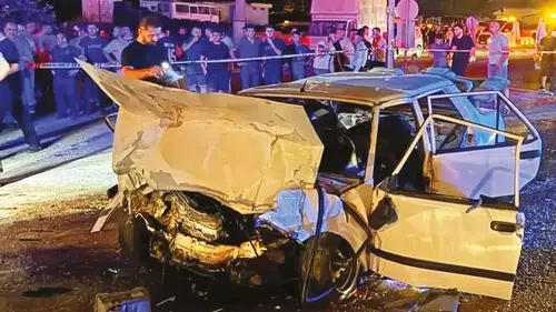 Hız Tutkusu Felakete Dönüştü: Araç Mezara Gitti!