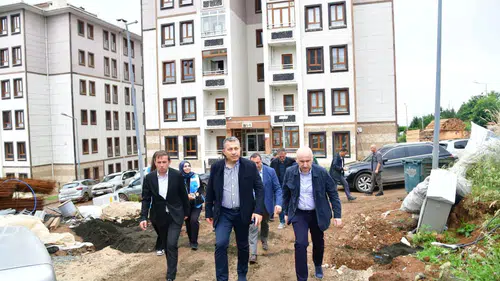 Trabzon Valisi, Vakfıkebir'deki 150 Konutluk TOKİ Projesini Yerinde İnceledi